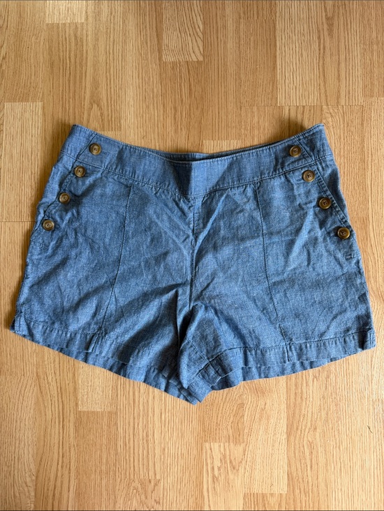 LOFT Pants - Loft The Riviera Short. Chambray.